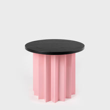 Görseli Galeri görüntüleyiciye yükleyin, Volume Alçak Sehpa, Pembe